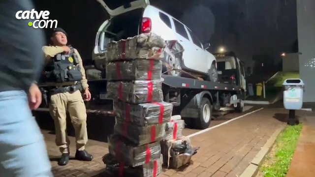 Motorista foge de abordagem e abandona veículo com 191 kg de maconha em Cascavel