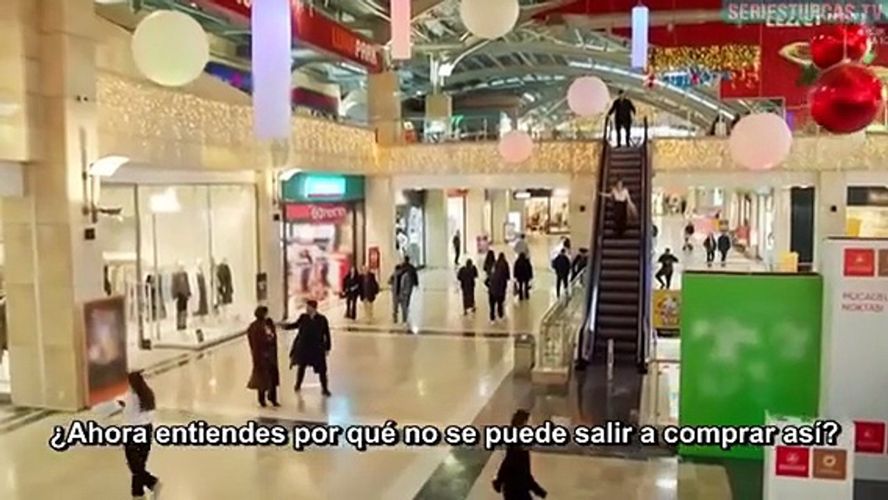 Uzak Sehir Capítulo 7 (en Español)