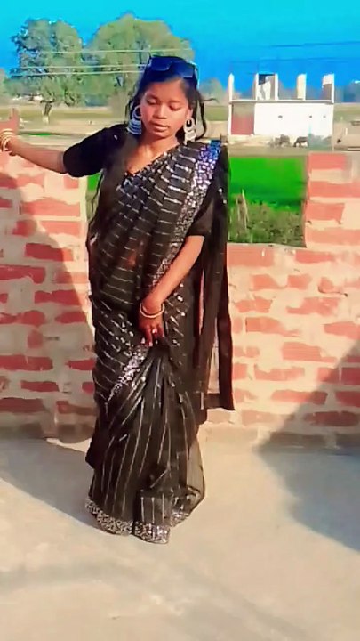 black saree