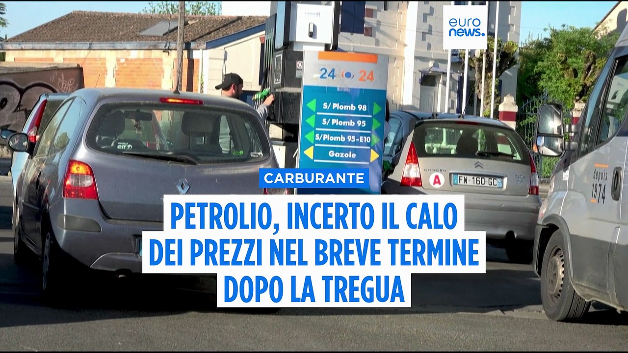 Carburante: il governo  francese promette prezzi più bassi dopo l'annuncio di una tregua in Iran