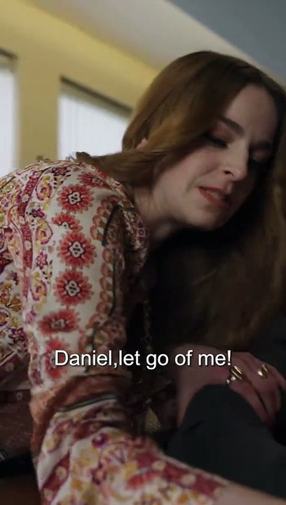 Strikes Back of Desperate Wife #netshort