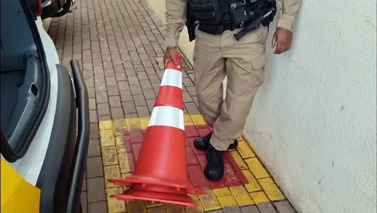 Suspeitos furtam fios de cobre no bairro Floresta em Cascavel e fogem antes da chegada da polícia