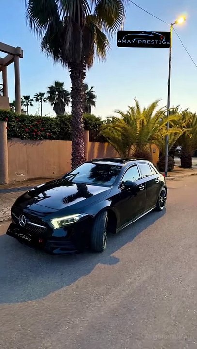 🚨 À CE PRIX ?? C’EST UNE FOLIE 😳🔥  🚗 Mercedes Classe A 220 – 2019 💎 Full options – confort + puissance 💪 ✔️ Dédouanée 2024 ✔️ 200 000 KM ✔️ Aucun frais à prévoir  ✨ Tu veux rouler en Mercedes sans payer 500k+ ? 👉 C’EST TON MOMENT