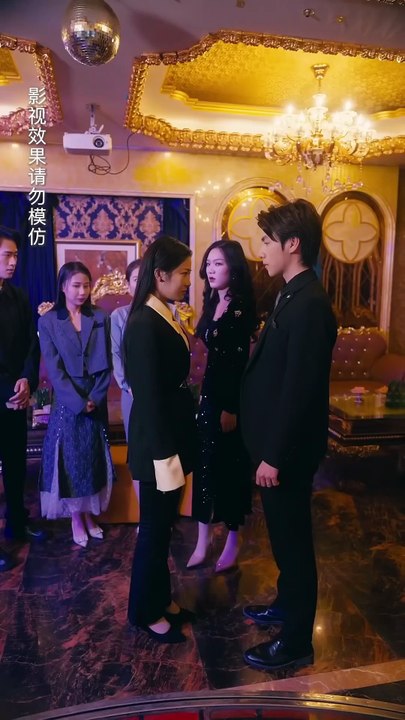 She became the villainess; the CEO tormented her for the fake heiress She left, he knelt crying!