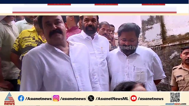 ശബരിയുടെ തോളിൽ കയ്യിട്ട് മോഹൻലാലിനടുത്ത് ശിവൻകുട്ടി; മുടവൻമുകൾ സ്കൂളിൽ നീണ്ട നിര