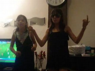 Sarah et Morgane F. ZAHO - C CHELOU