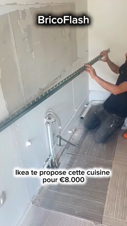 Il créer une cuisine DIY