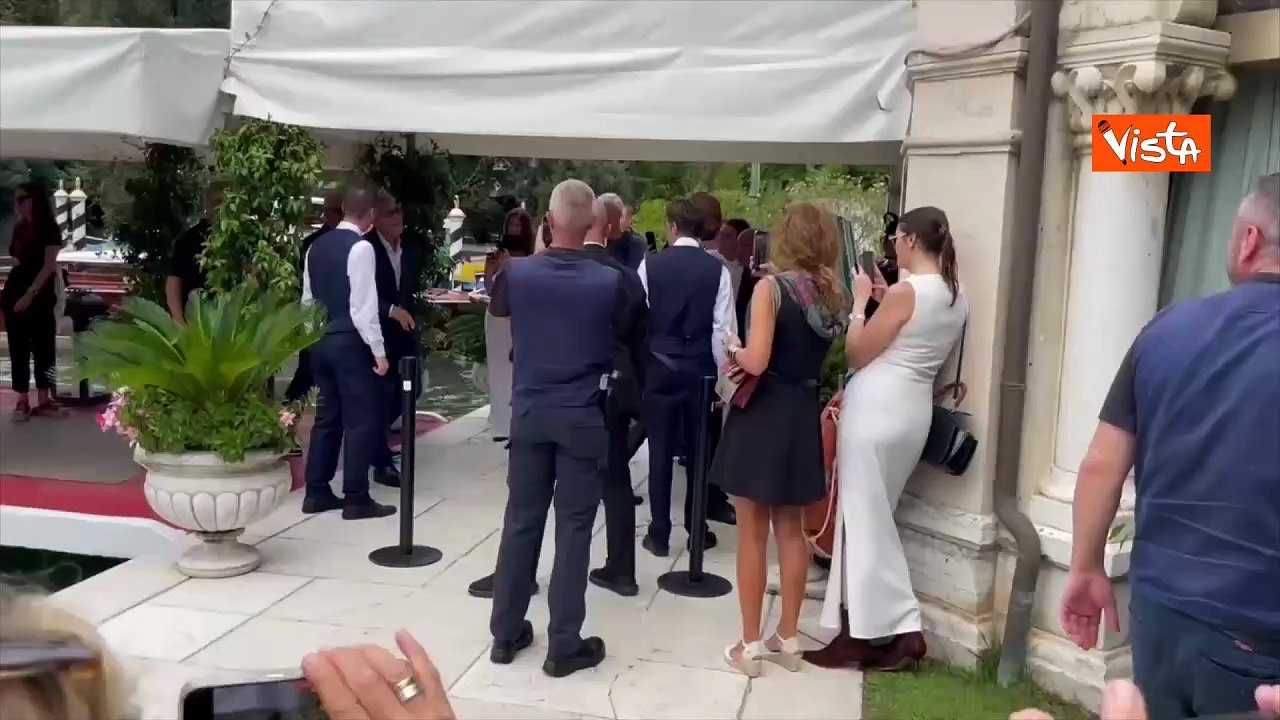 Venezia 82, George Clooney arriva al Lido per la Mostra del Cinema