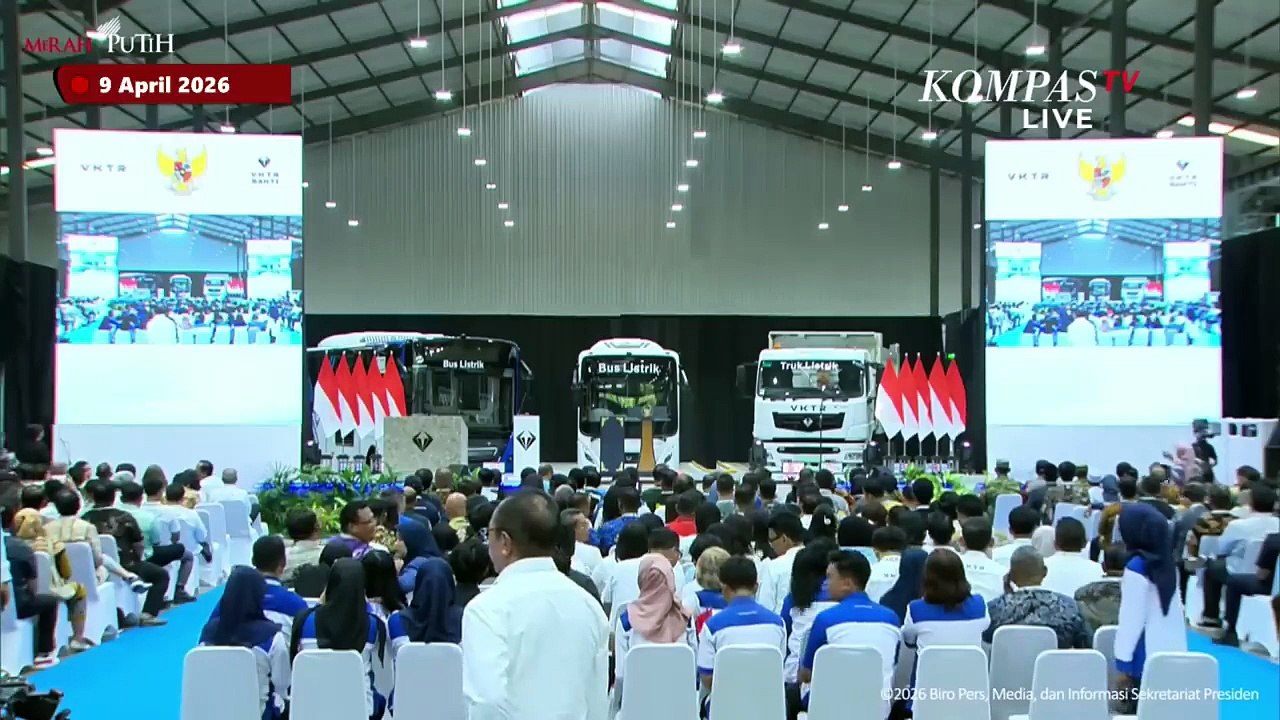 Prabowo Cek Bus Listrik Jelang Resmikan Pabrik EV VKTR di Magelang
