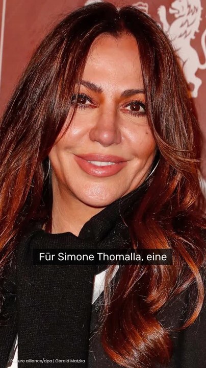 No Glomex Simone Thomalla erpresst: 1400 Euro weg - ZDF-Liebling fällt auf perfiden Hacker-Trick rein
