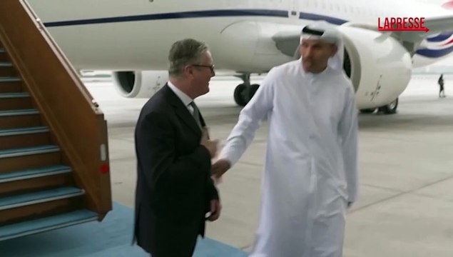 Starmer negli Emirati Arabi Uniti: l'arrivo ad Abu Dhabi