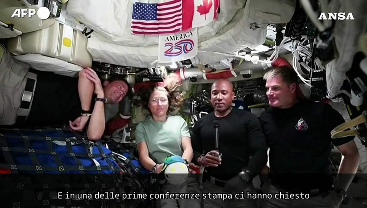 L'equipaggio di Artemis II, "questa e' una staffetta"