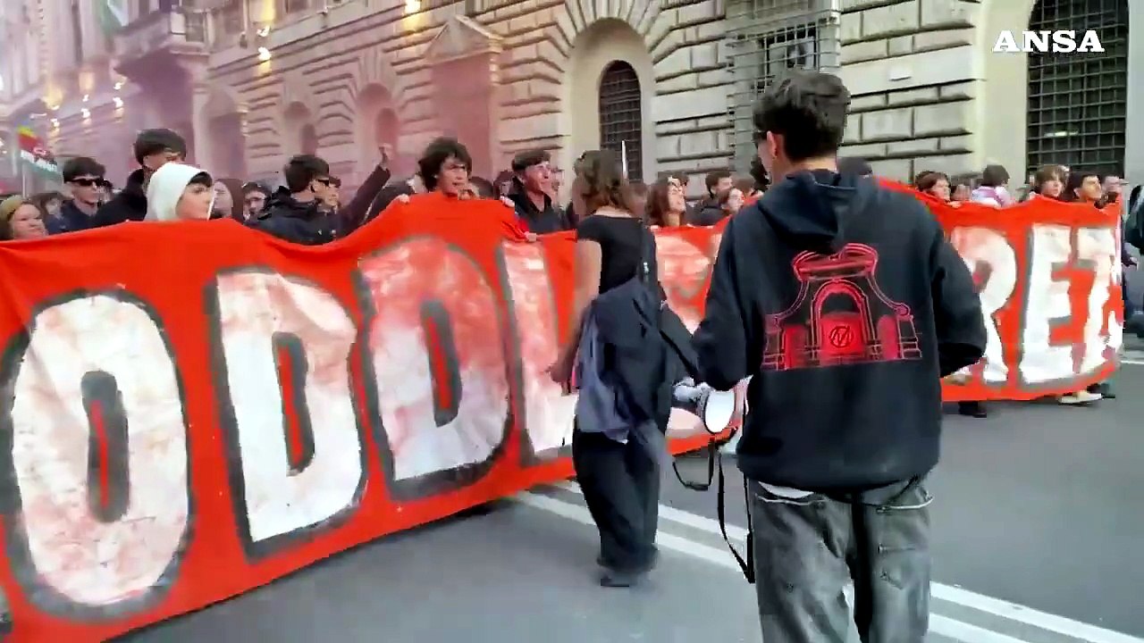 Roma, studenti in corteo contro il Ddl Sicurezza