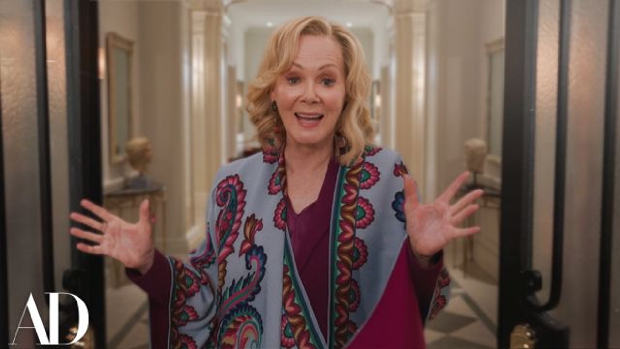 Touring the ‘Hacks’ Season 5 Set with Jean Smart