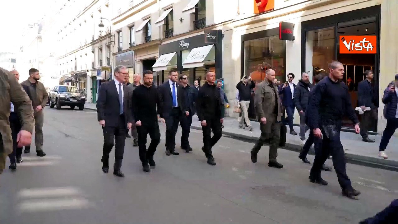 Zelensky incontra Starmer per un bilaterale a margine del vertice "Volenterosi" a Parigi