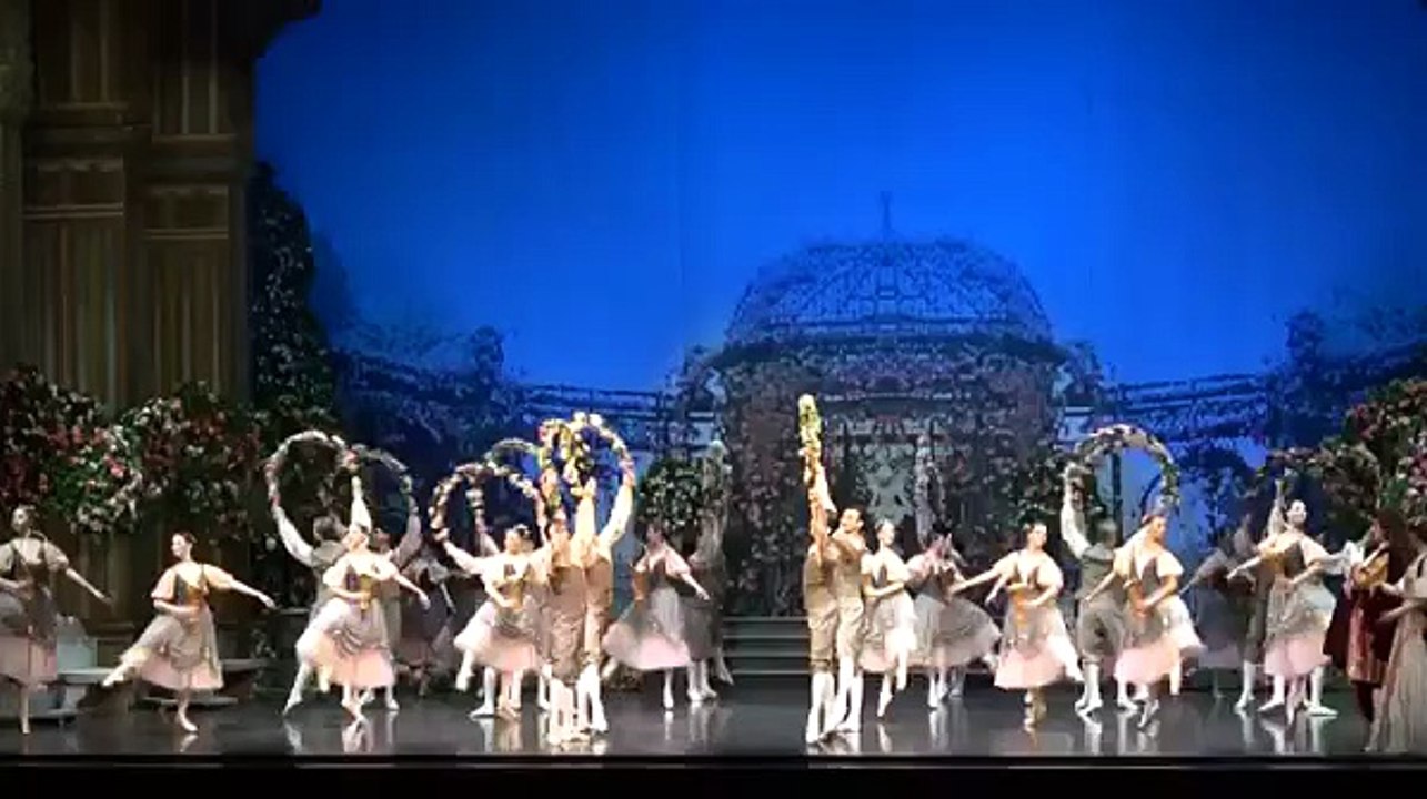 La grande danza classica al Teatro Lirico di Cagliari: applausi per ''La bella addormentata''