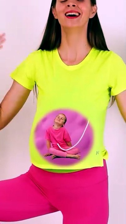 Baby is Going to Be Born 👶 Baby Belly Wiggle Jiggle