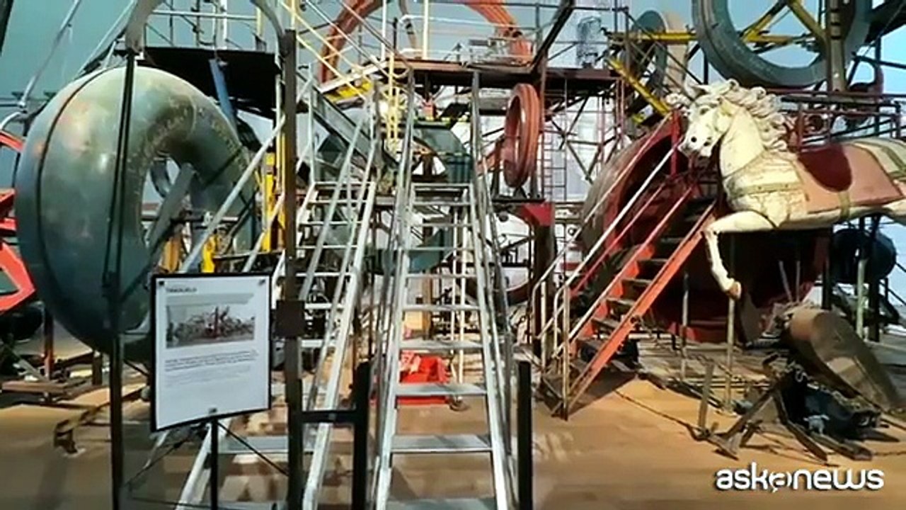 Museo Tinguely: un anniversario, macchine d'artista e treni fantasma