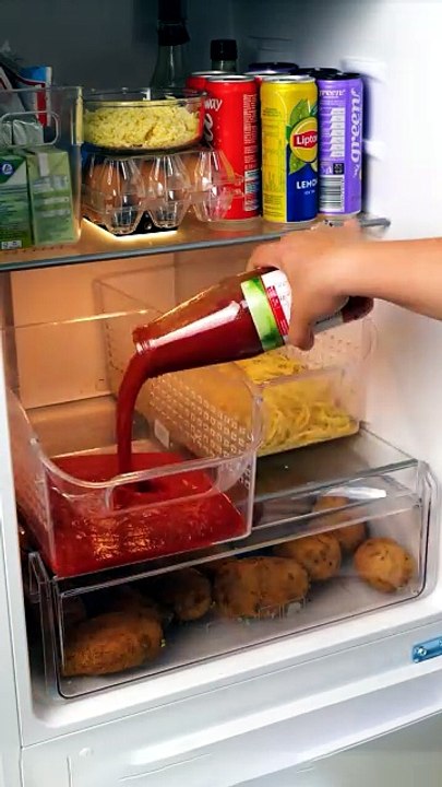 Would You Try This Crazy Sauce Hack? 🌭🧤