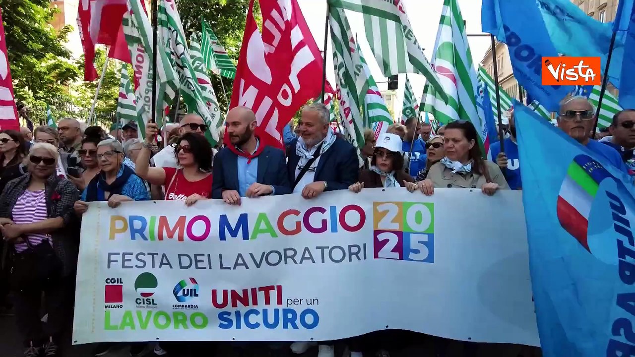 Primo Maggio a Milano, Cgil Uil e Cisl in piazza per "un lavoro sicuro e dignitoso"