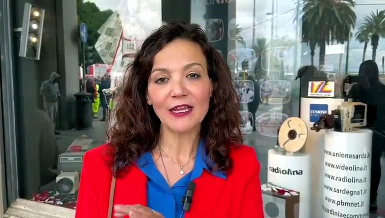 L'Unione Sarda e Mara Damiani omaggiano Sant'Efisio alla Rinascente