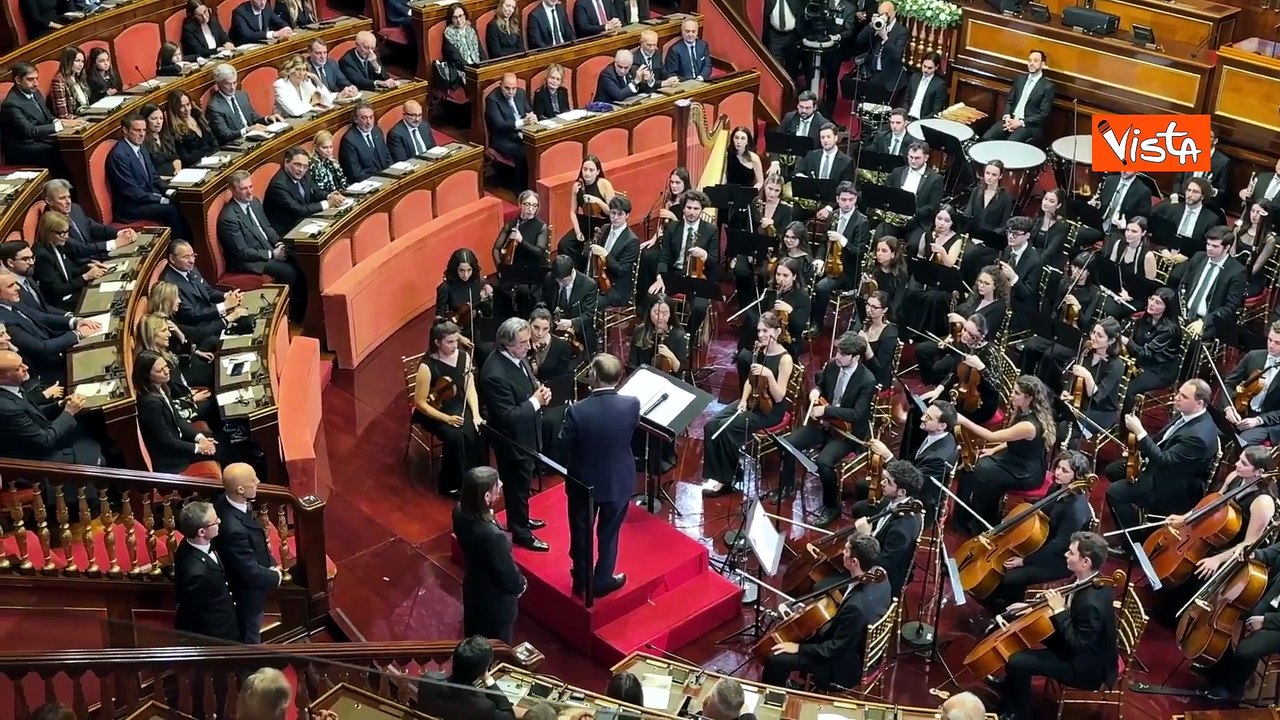 La Russa consegna a Muti la Campanella del Senato a termine del Concerto di Natale in Aula