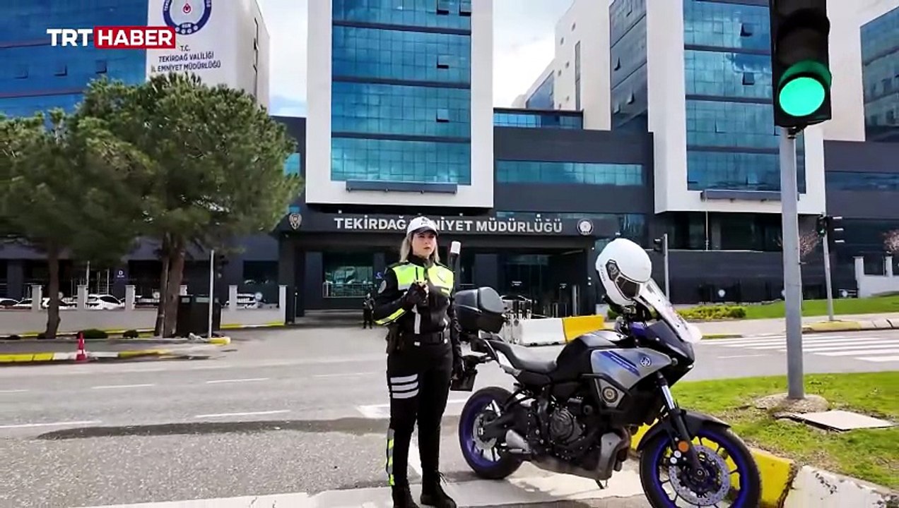 Bakan Çiftçi, emniyet personelinin "Polis Haftası"nı telsiz anonsuyla kutladı