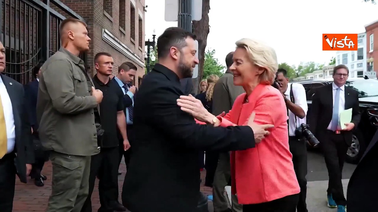Zelensky incontra a Washington Von der Leyen, Rutte Meloni e i leader Ue, le immagini degli abbracci