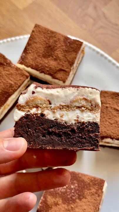 Brownies façon Tiramisu | Recette Brownies Pépites de Chocolat, Crème Mascarpone & Biscuits Cuillère