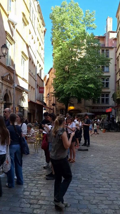 Lyon. Les glaciers font un carton en plein mois d'avril