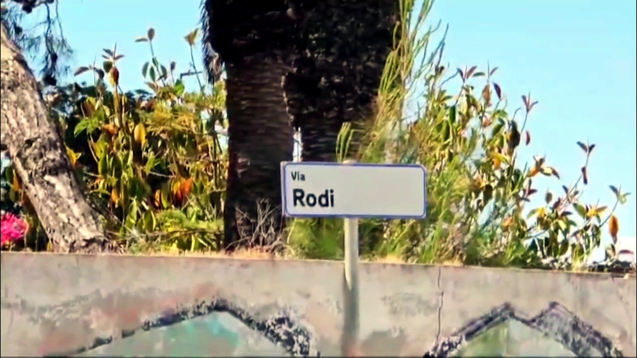 Cagliari, perdita idrica in via Rodi: un fiume di acqua scorre da stamattina