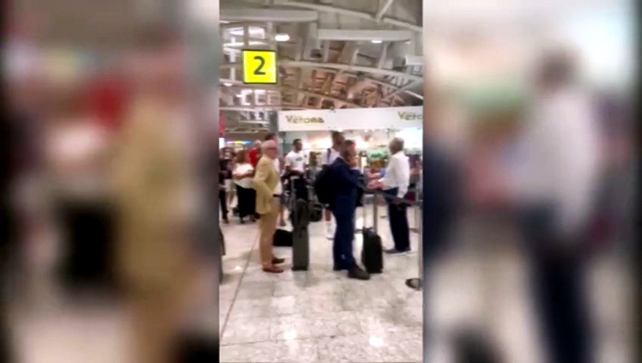 Il Cagliari parte per il ritiro in Valle d'Aosta: il racconto su Radiolina e Videolina