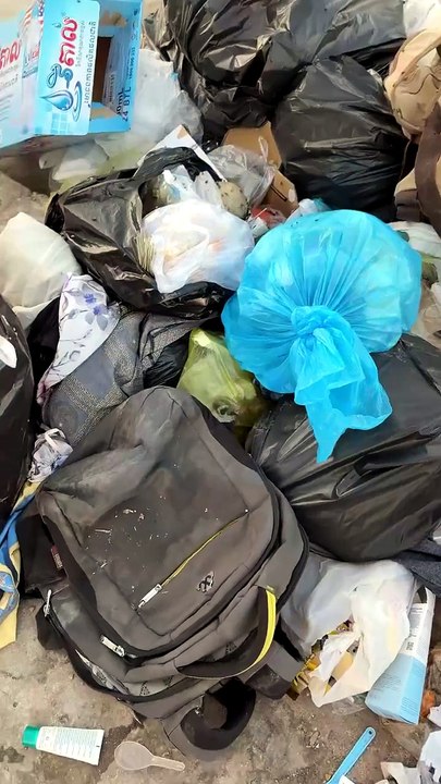 Found oppo phone price $2000 but broken #foundphone #brokenphone #restoration #oppophone #price$2000 #reels