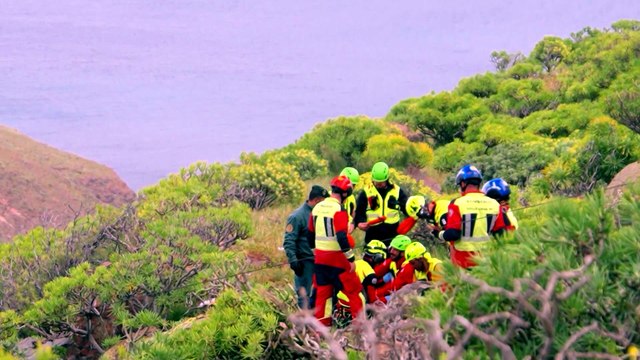 27 heridos y un fallecido en el siniestro de un autobús en La Gomera con turistas británicos