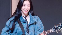 260410 Irene (아이린) guitar