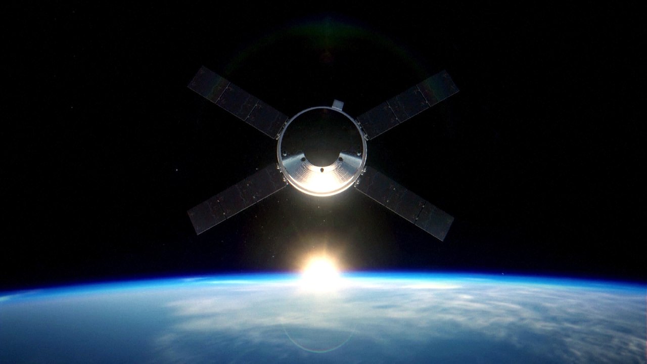 Simulação da volta dos astronautas da missão Artemis II