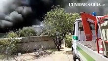 Villa San Pietro: fiamme in una discarica abusiva
