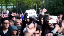 Migliaia di persone in piazza a Teheran contro gli Usa