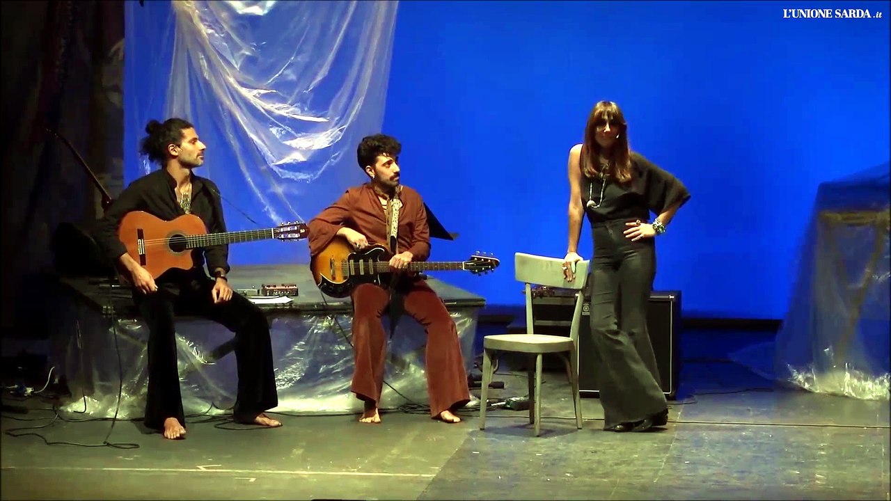 Tour nell'isola di “Rock & Resilienza” il viaggio teatrale e musicale di e con Paola Maugeri – Prima tappa a Sassari poi Lanusei, San Gavino Monreale e Arzachena