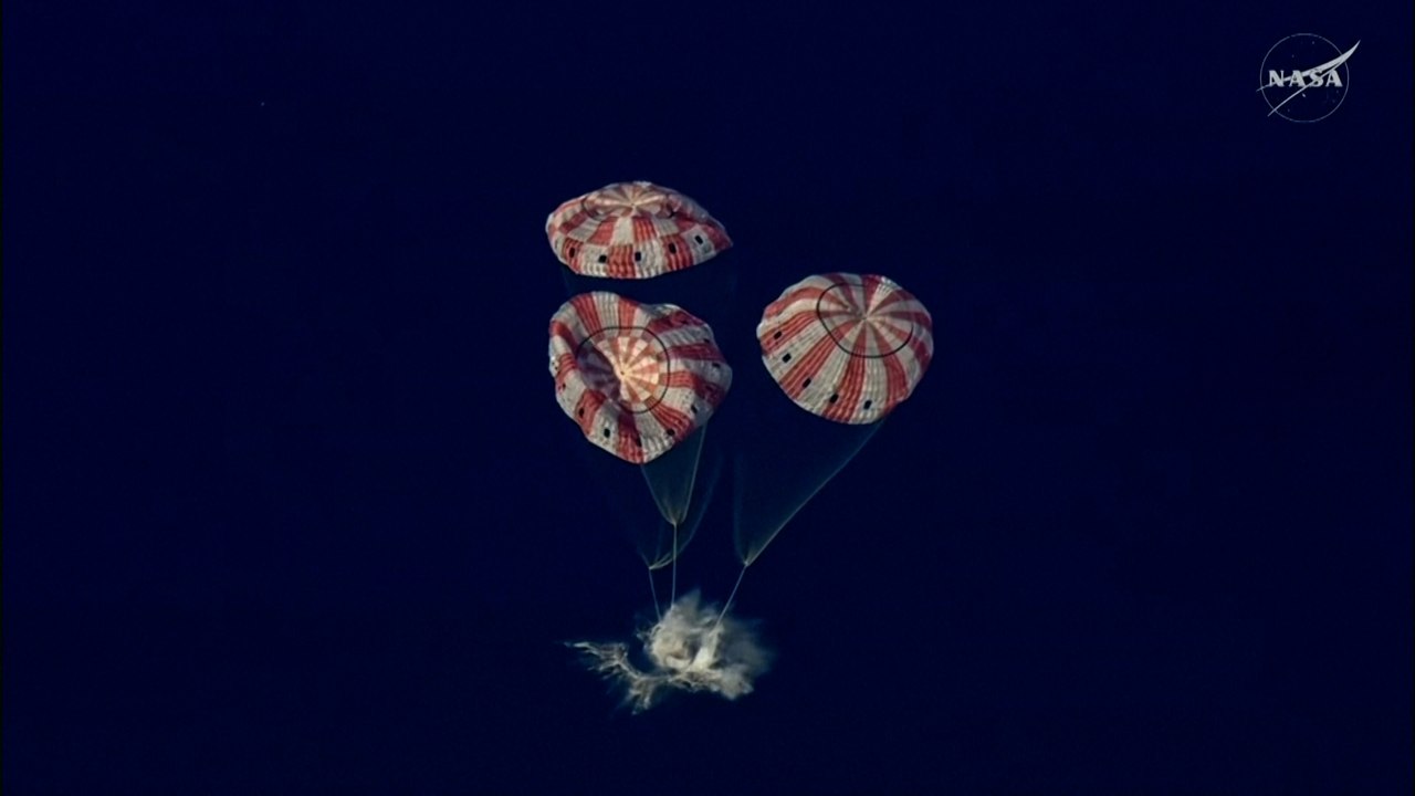 Los astronautas de Artemis 2 regresan a la Tierra