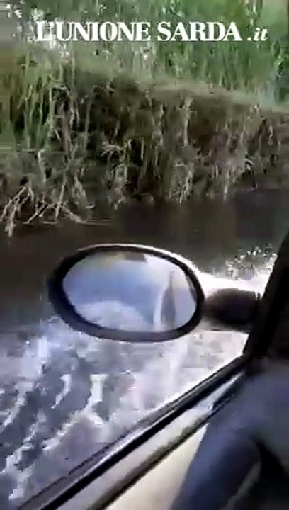 Maxi perdita d’acqua sulla strada per il mare: disagi alla viabilità