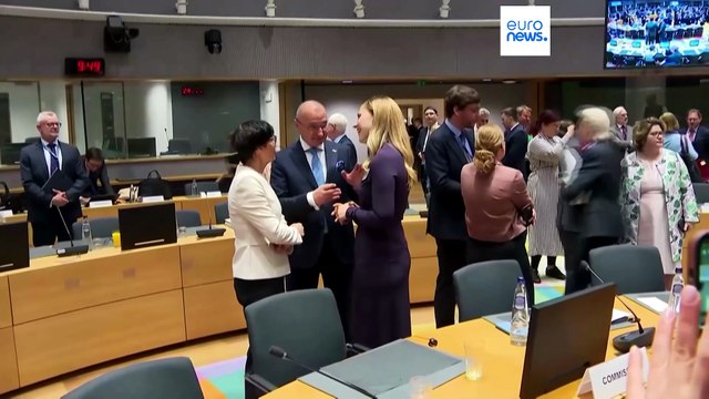 Júliusra tűzte ki az újabb ukrajnai csatlakozási tárgyalások határidejét az uniós bővítési biztos