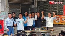 拚終結藍33年執政空窗 周典論、蘇清泉同台徵召洪志明選東港鎮長