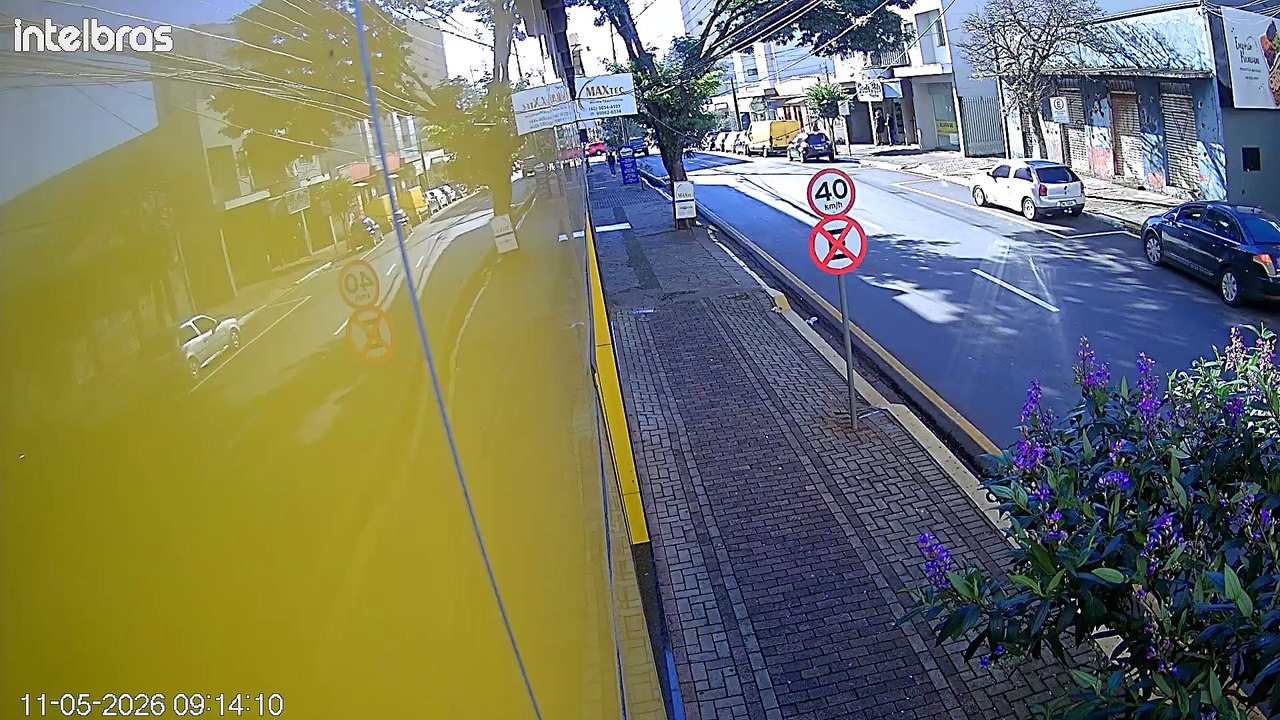 Carro é abandonado por suspeitos após roubo de R$ 20 mil em Apucarana