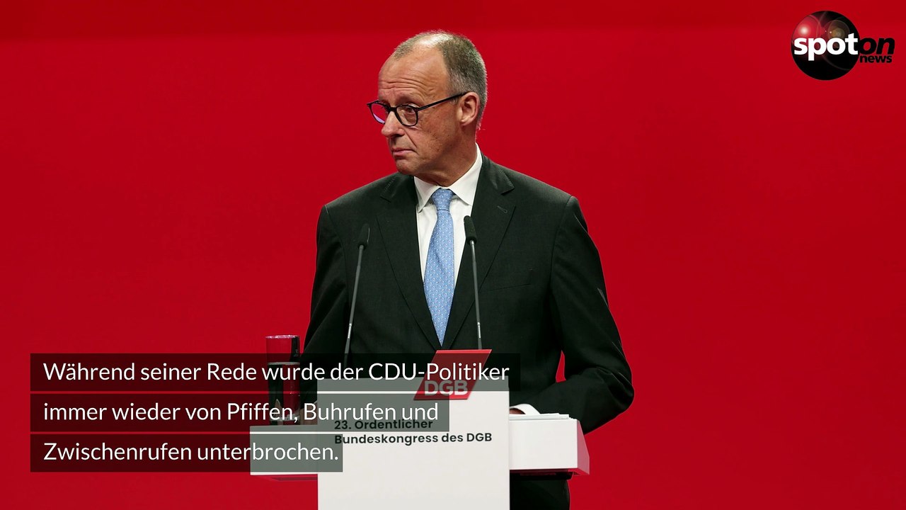 Buhrufe statt Beifall: Gewerkschafter gehen auf Bundeskanzler Merz los