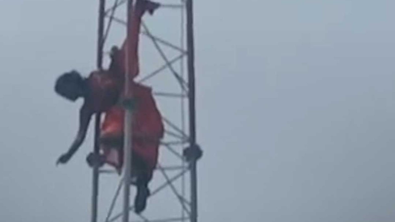 प्रेमी को जेल से छुड़ाने टावर पर चढ़ गई नाबालिग प्रेमिका