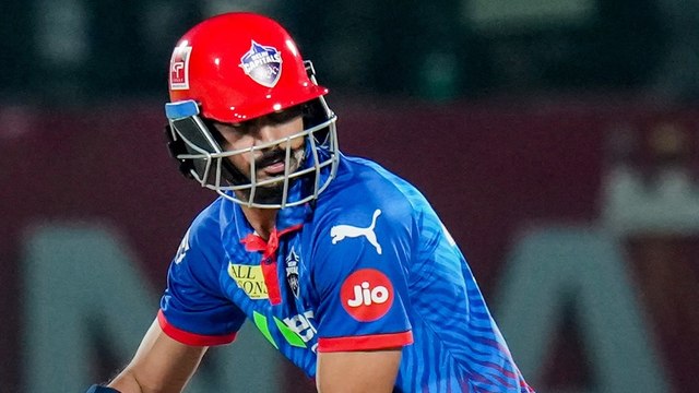 IPL 2026: जीत के बाद भी Delhi Capitals को झटका, Axar Patel पर BCCI ने ठोका Fine