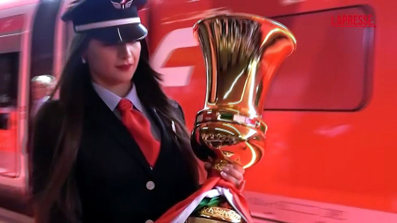 Coppa Italia, il trofeo in treno verso Roma con le leggende del calcio italiano
