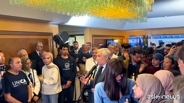 M.O., Tajani accoglie 59 studenti palestinesi usciti da Gaza