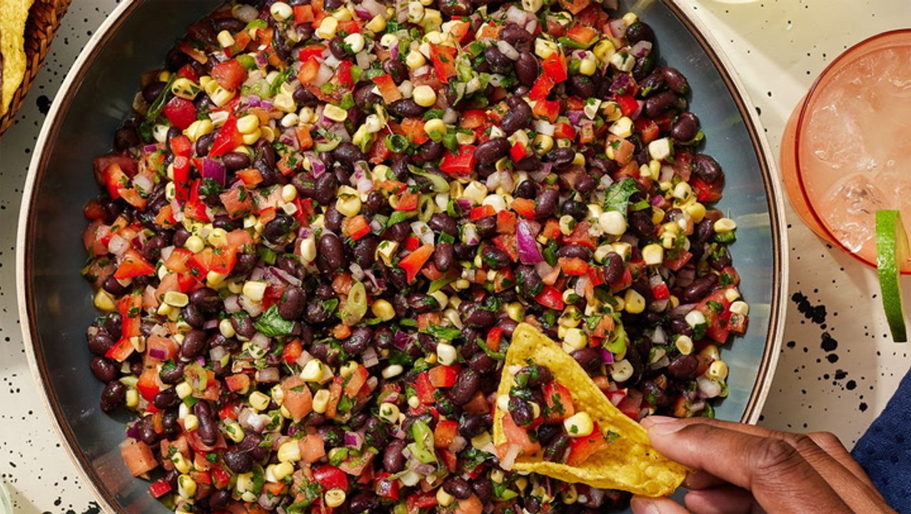 How to Make Fresh Black Bean Salsa